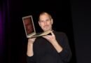Steve Jobs präsentiert das MacBook Air 2018